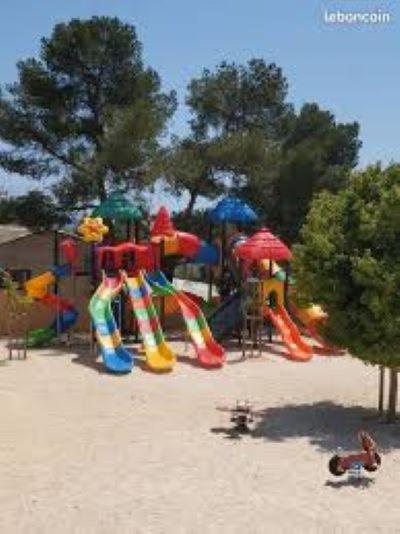 Mobil-home récent de 2025 à Camping Domaine l'Ile d'Or à Saint Raphaël