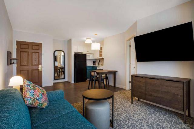 Sonesta ES Suites Portland Vancouver 41st Street