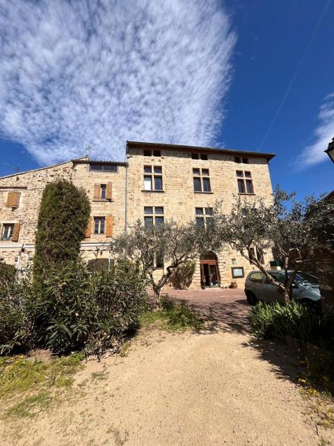 auberge des trois ami-es