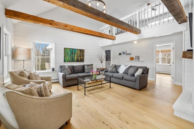 Big Sky Retreat Atop Sunapee