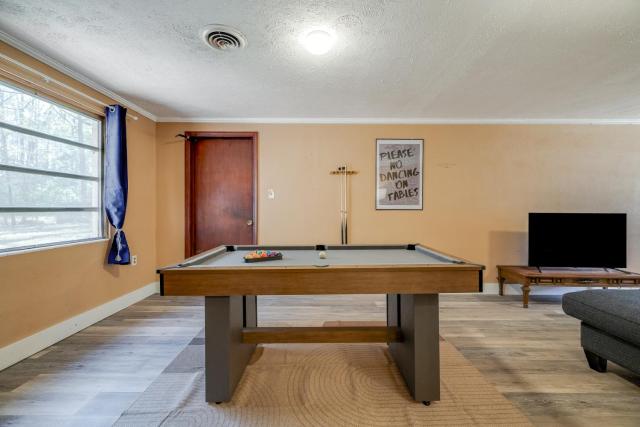Retro Meets Modern Two Houses Sleeps 16