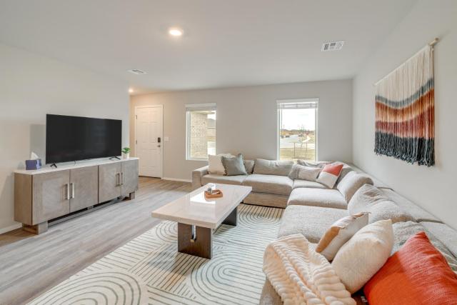 Family-Friendly, Pets Welcome: Broken Arrow Gem!