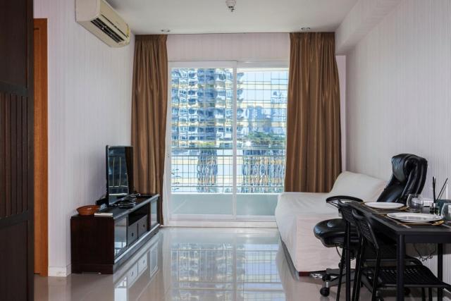 The Condo C - Luxury Condo with Onsen