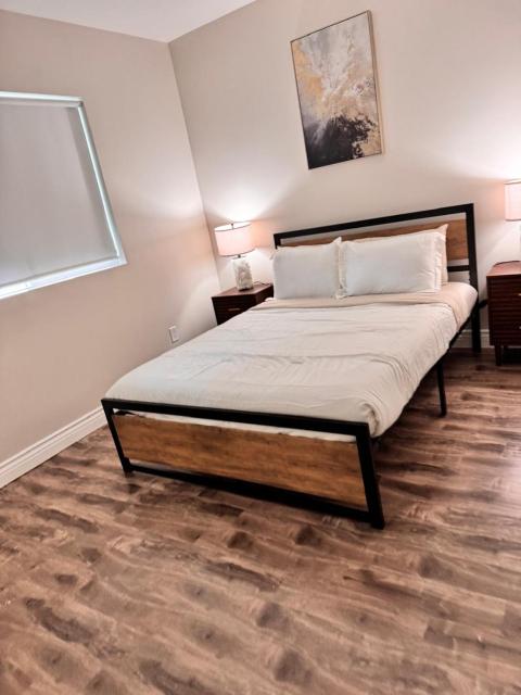 Lake Balboa Modern 4 Bedroom 3 Bath Glam Charmer