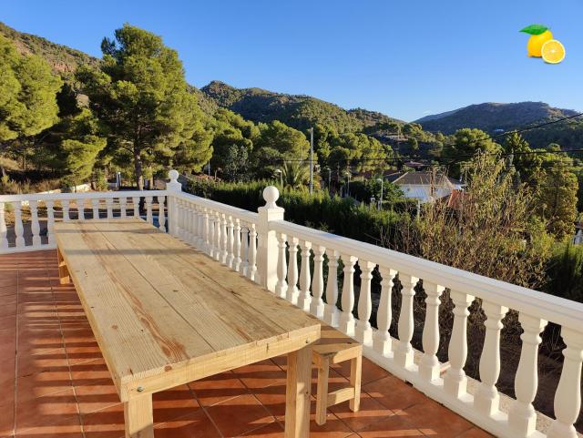 Fully private villa for 12p with large pool in Valencia-Náquera