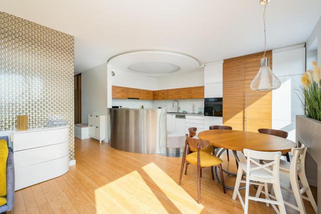 Central Park Serenity Apartment by BookingHost