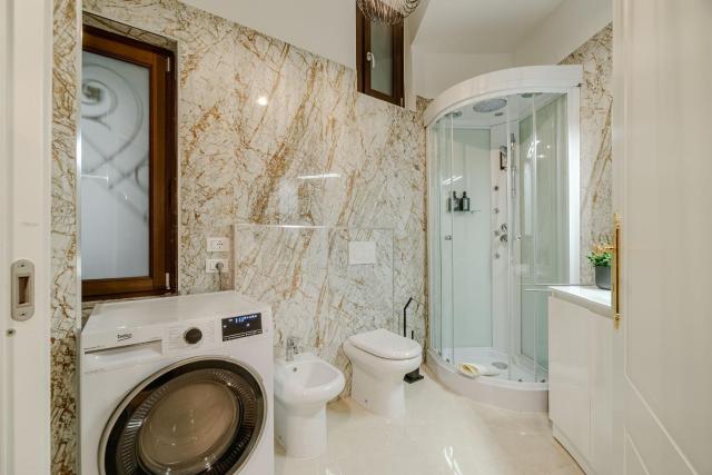Piazza C Apartment - 2 Bedrooms & 2 Bathrooms