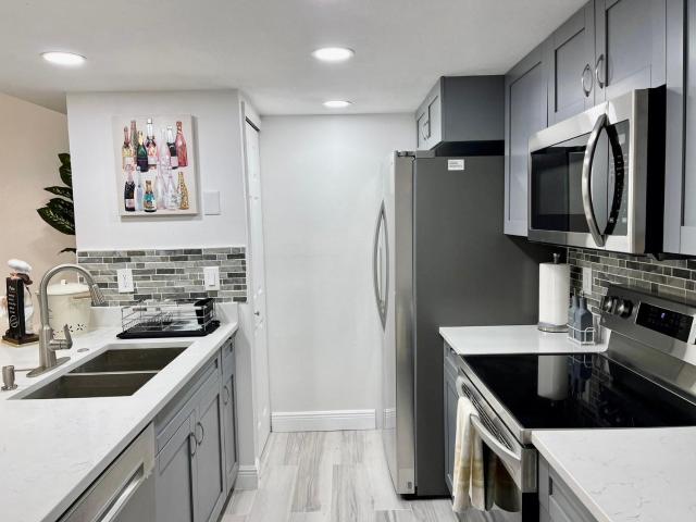 Grand Superior 3BR Condo Apartment Near Disney Parks