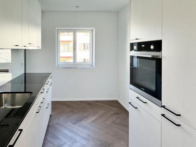 STAYY Urban Base Premium Apartment - 24h Self Check-in with free Parking