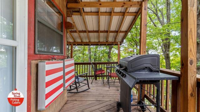 Picturesque Cabin with Fire Pit in Miami, Oklahoma