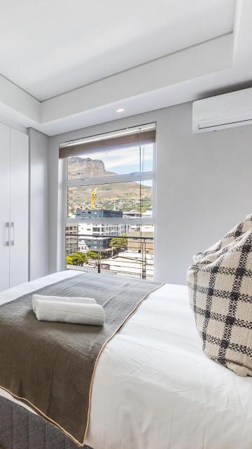 Central 1 Bed apt with Balcony & Pool TheSentinel