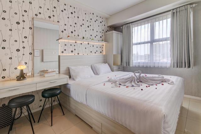 1BR Parahyangan Residences W Pool