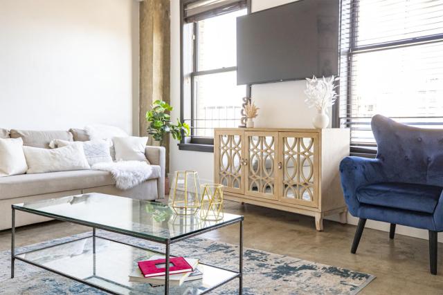 Angel City 1 bedroom Apartment