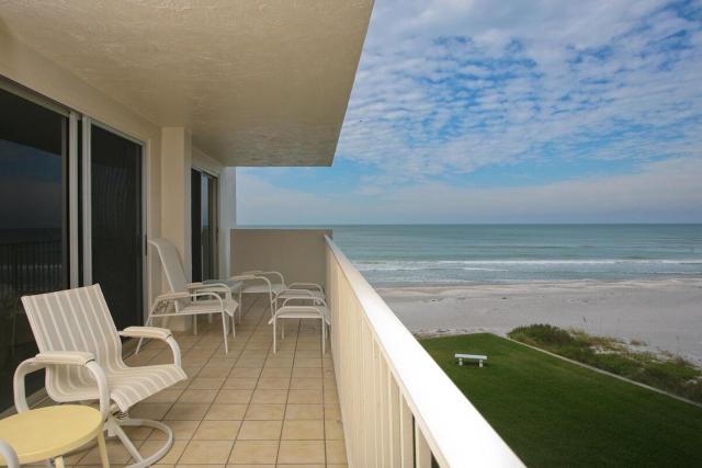 Gorgeous Gulf views await from this 3BR condo on Longboat Key - Snow On the Beach