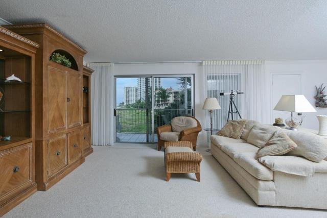 Gorgeous Gulf views await from this 3BR condo on Longboat Key - Snow On the Beach