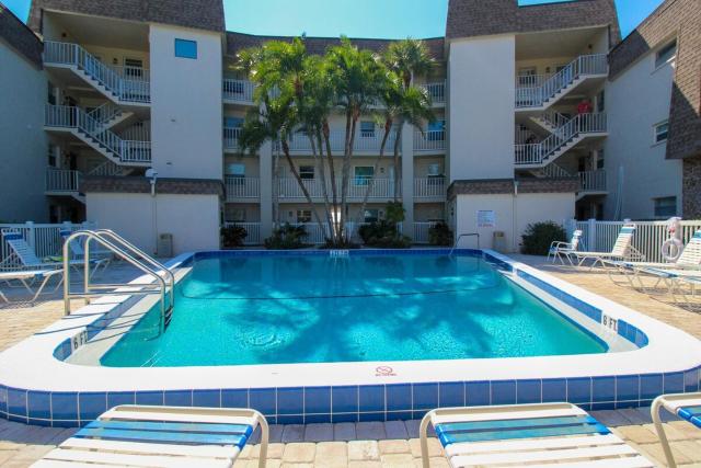 Magnificent Oceanfront 2 BR Condo in Longboat Key - The Lookout