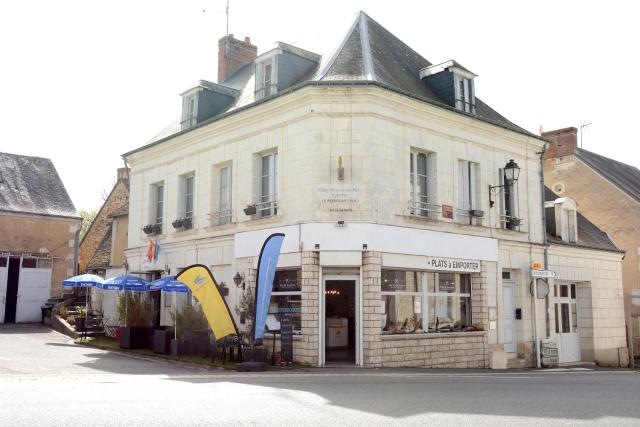 Le Perroquet Bleu