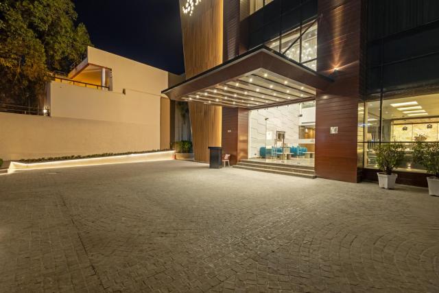 Sterling Borderland Amritsar