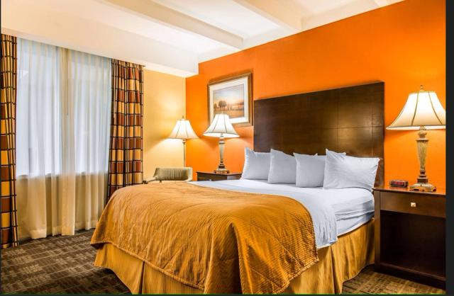 Hamden Hotel and Suites HAMDEN - NEW HAVEN
