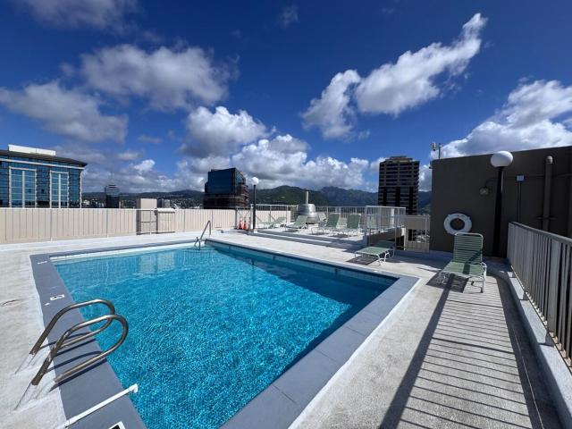 Waikiki with view & free parking