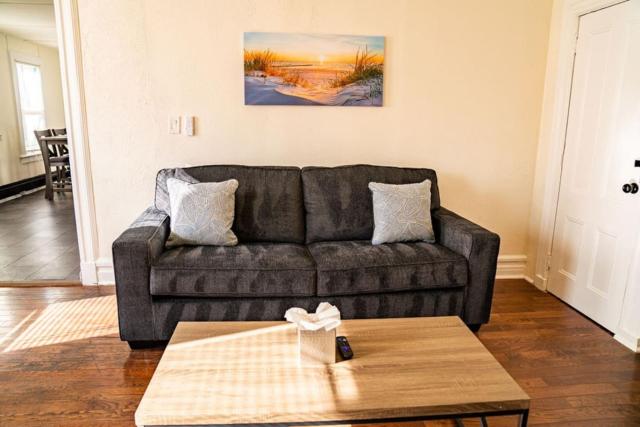 One Bed Retreat in Long Branch