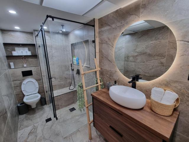 Sea Suites - סוויטות מהממות עם מרפסת ליד המרינה באשקלון