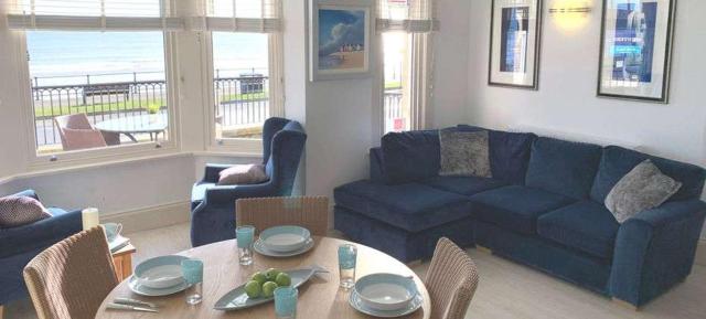 Apartment 12, The Moorings - Ground floor, accessible shower, 1 minute to beach - sea view