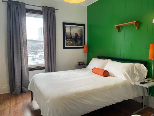 Barefoot Inn