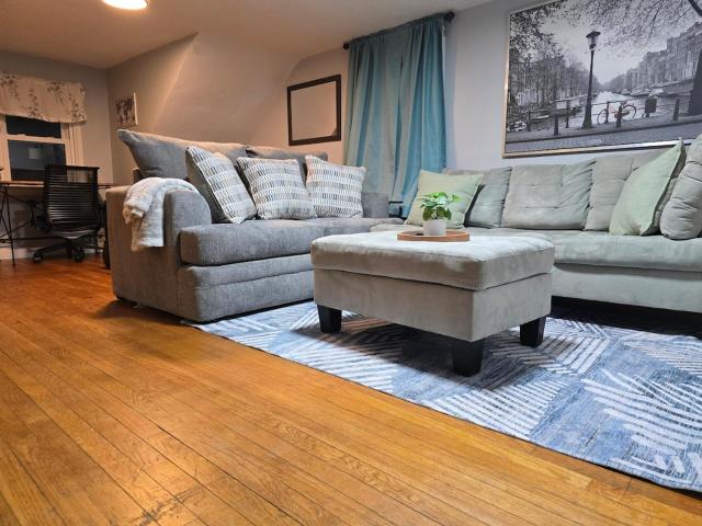 2 Bedroom Apartment on Quinsigamond Lake