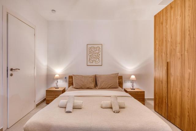 Anita's Modern Apartment Near Sliema, Valletta, St Julians
