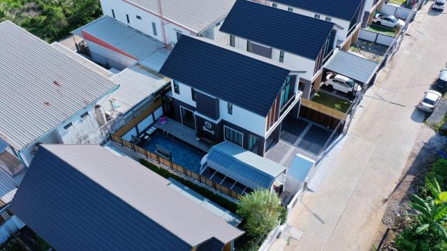 Queen Ma Pool villa