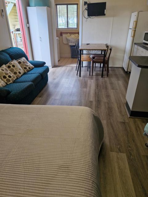 Baffle creek fishing cabin