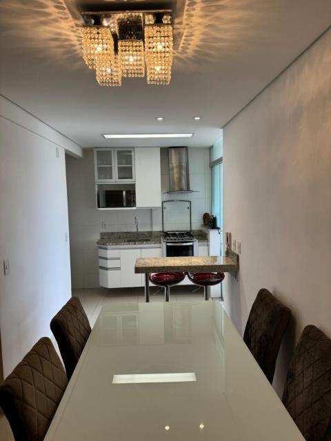 Apartamento completo e aconchegante, supermercado e padaria