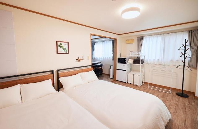 Est Stay KOIWA - Private Tokyo Apartment with Easy Access to Airport and Popular Attractions in a Calm and Friendly Neighborhood
