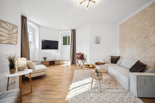 Wiener Palais am Großen Garten, Arbeitsplatz, Familie, 8 Pers, Smart-TV