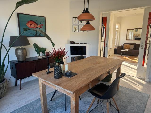 Tastefull double story 2 bedroom appartment/house