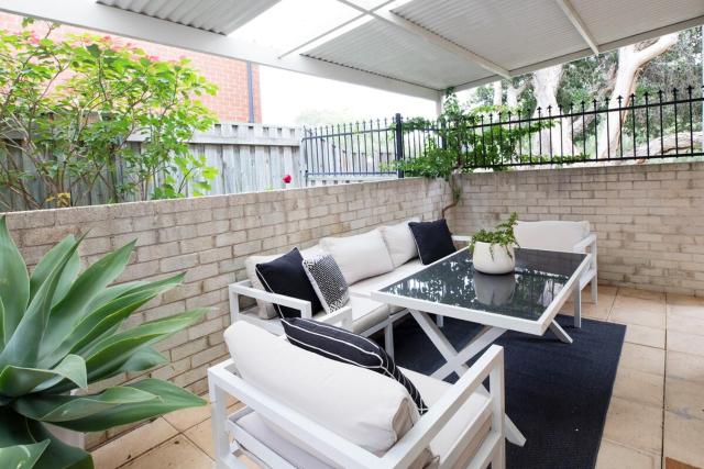Central Apartment, Zoo Abode