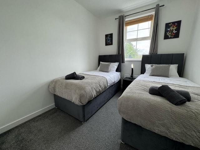 Oakwood House 6 Bed 11 Sleeps Garden-Free Parking