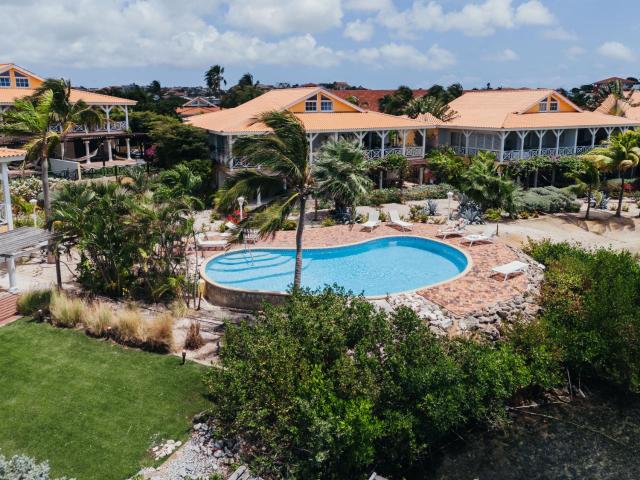 Mas Bango K1 A Peaceful Waterfront Condo in Jan Thiel