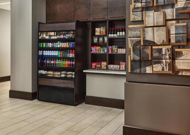Hyatt Place Pena Station/Denver Airport