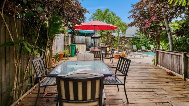 Kokomo Suite by Last Key Realty