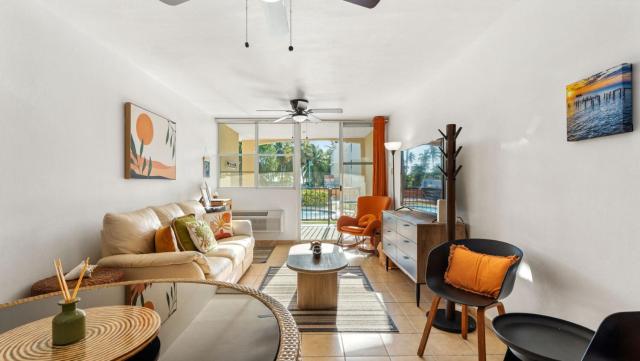 Beach access apartment at Bahia Serena 104