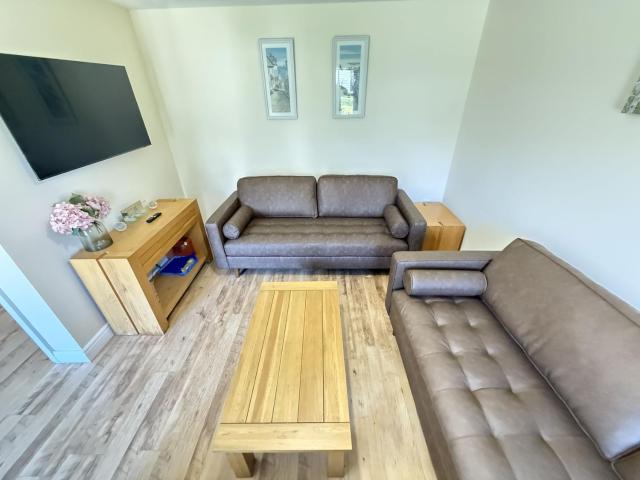 Jolly Roger Cottage - Part of the The Bay Filey Holiday Village with pool, gym and direct beach access, pub, restaurant, tennis and meadows walks