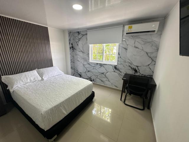 Apartahotel Plaza