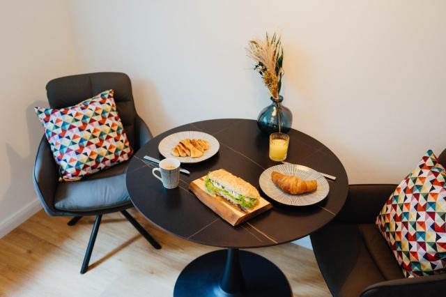 Stylish 2 room app in trendy district of Hamburg