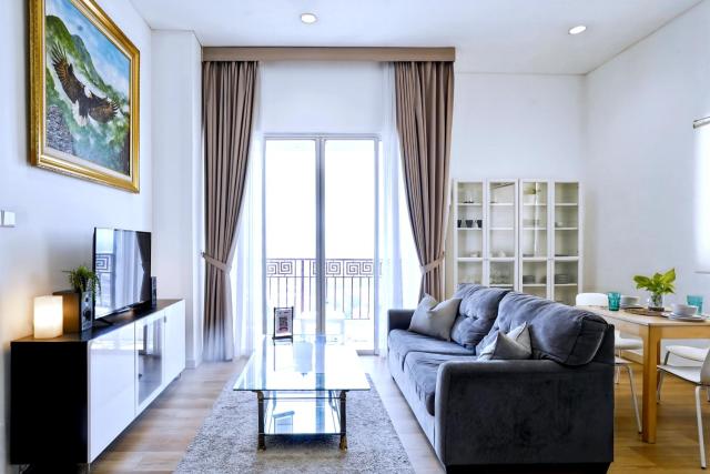 2BR Lucky Tower Residence Jakarta Old Town Top Floor Condo