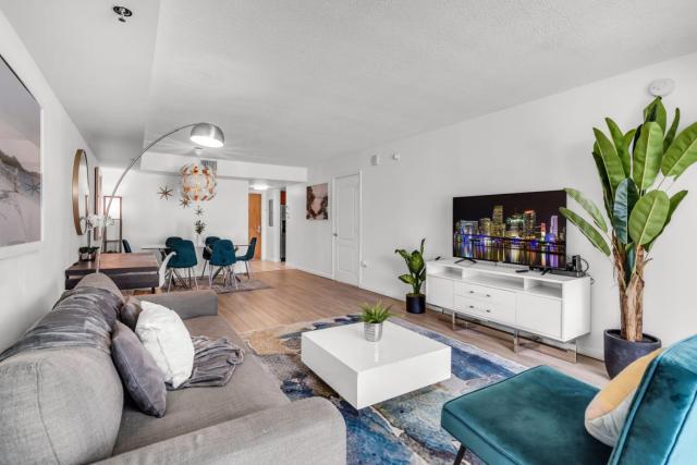 Enjoy Brickell Living 2 BR Retreat With Free Parking