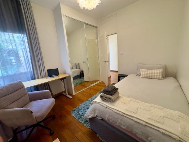 Stylish 2BR Apartment – Walk to Bondi Beach