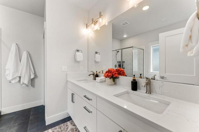 Brand New Custom home - Grayson
