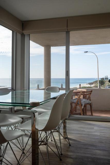 Cottesloe Beach View Apartments No.8